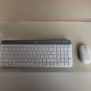 Logitech Wireless Keyboard in White and Gray